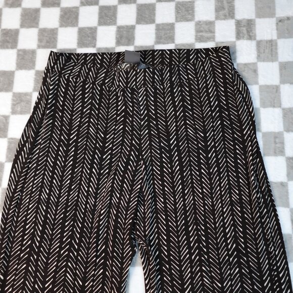 Chico's fluid travelers pants 2 striped zig zag print choc chip white 18 - Picture 3 of 14